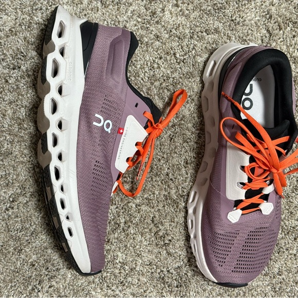 On Running Women's Shoes in Purple and Orange - Picture 1 of 6